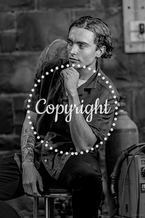 A72I1940-HRFF-Flat (BW)