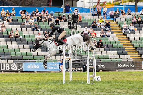0B0A4147-171