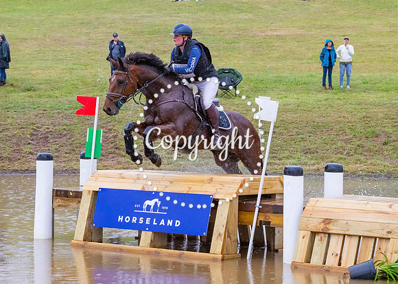 A72I2282